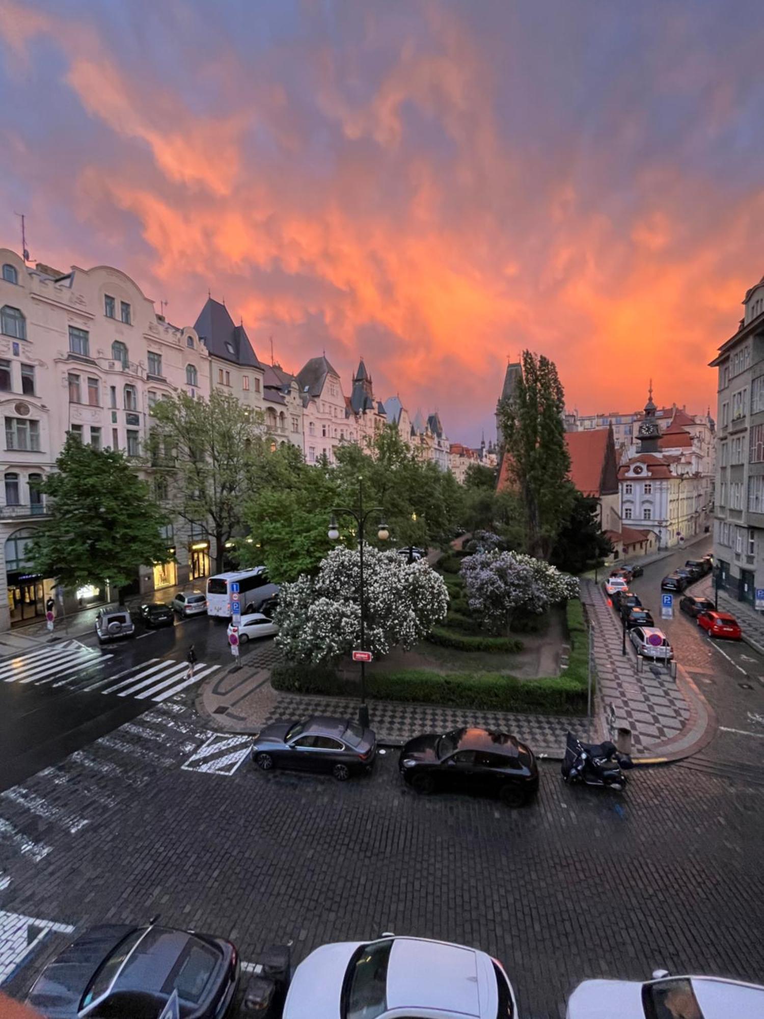 Central Apartments Parizska Прага Екстер'єр фото